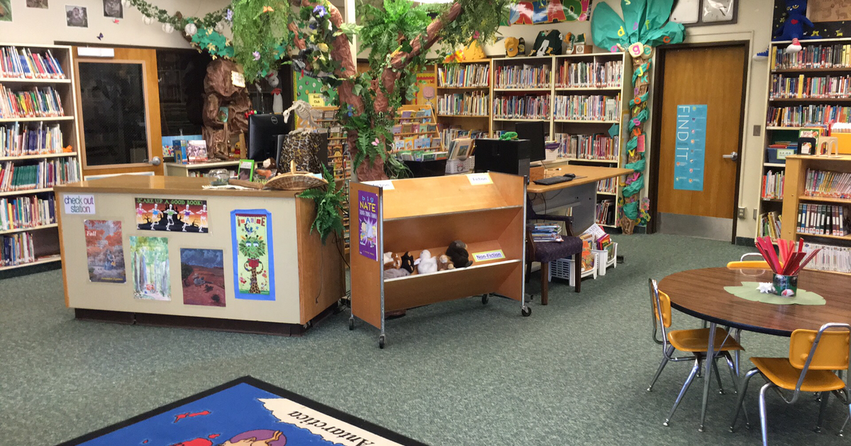 Rent Library in Lompoc