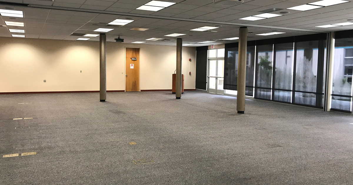 Rent Room G 106 A Meeting Room in Santa Maria