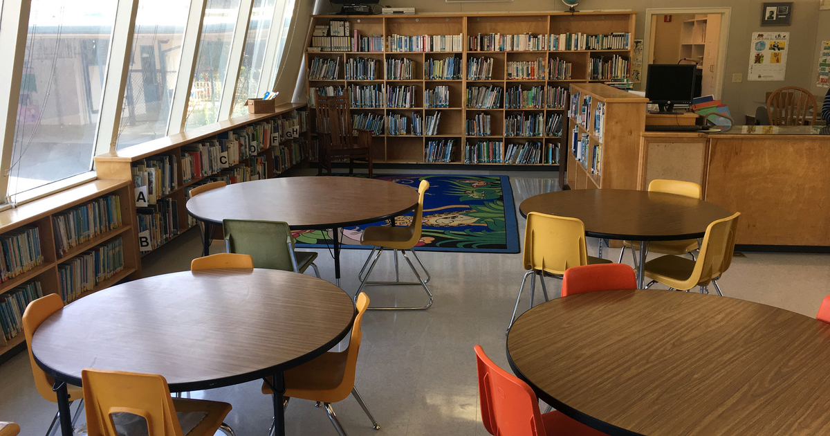 Rent Library in Glen Ellen