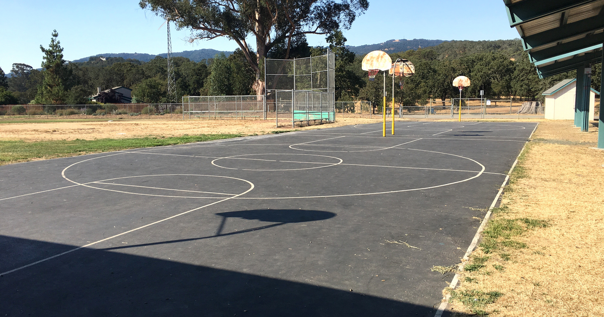 Rent Blacktop / Basketball Courts in Glen Ellen