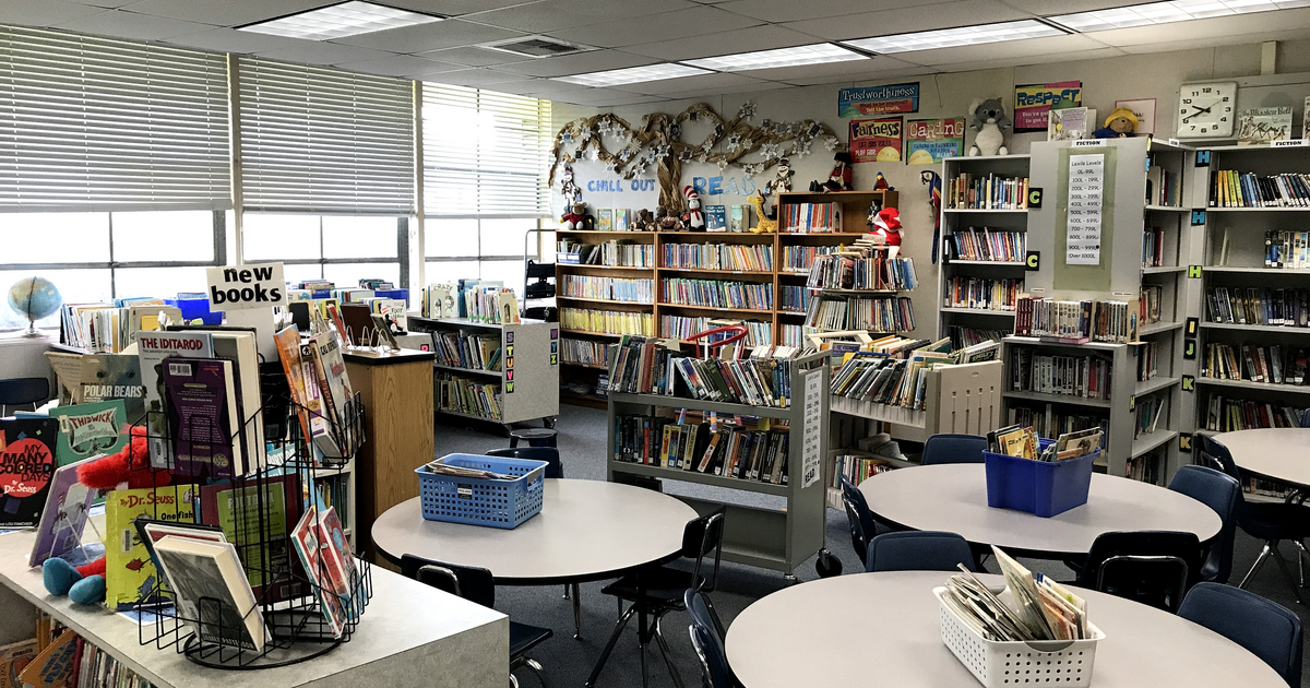 Rent Library in Lemon Grove