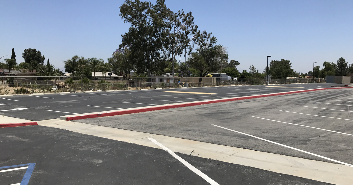 Rent Parking Lot in Fontana