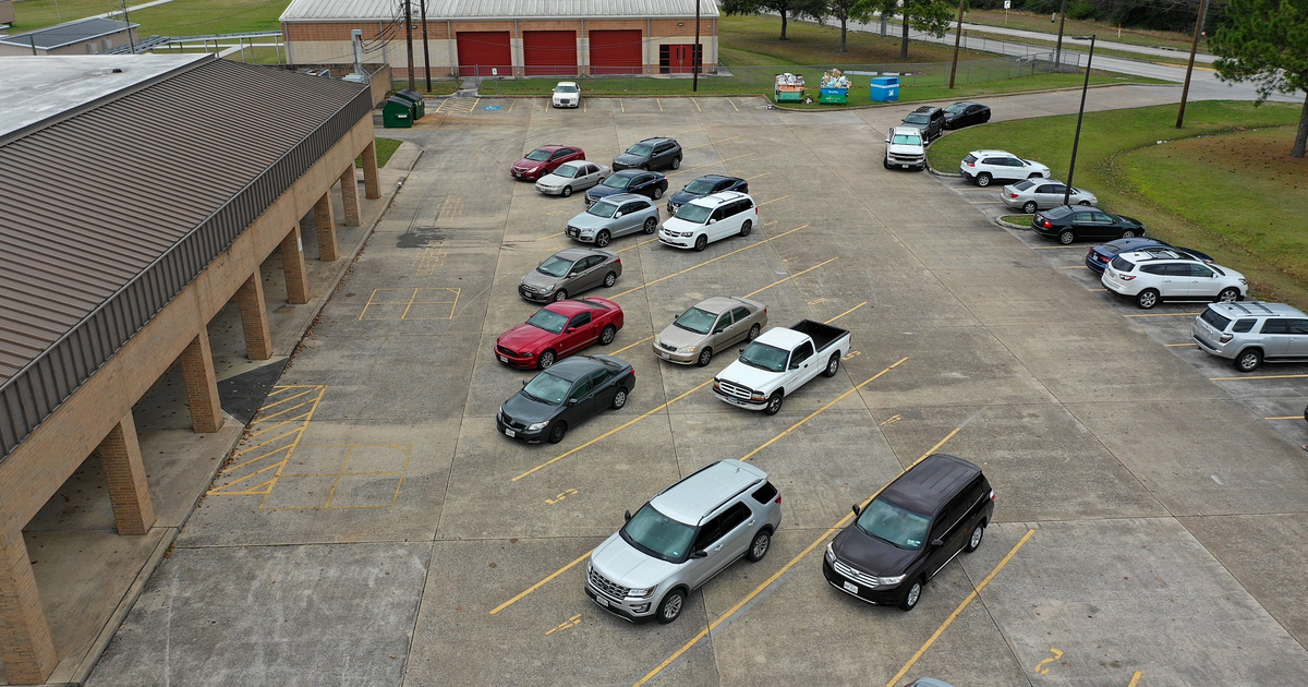 Rent Bus Parking Lot in Klein