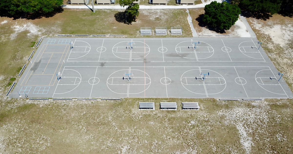 Rent Outdoor Basketball Courts in Winter Haven