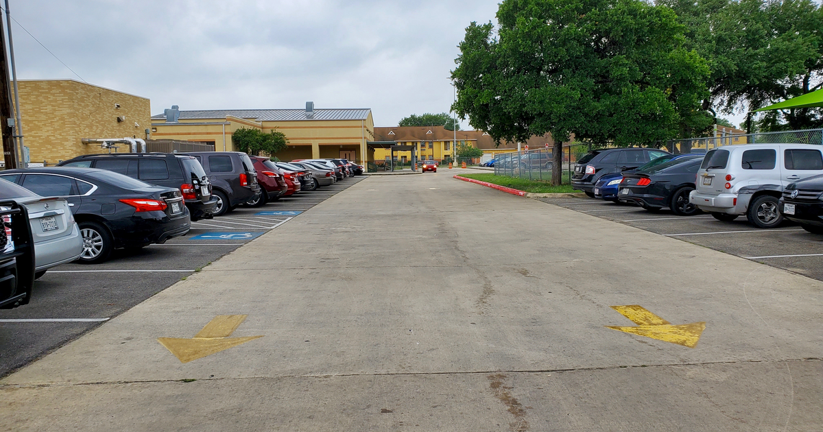 Rent Parking Lot (Cap75/HA4) in San Antonio