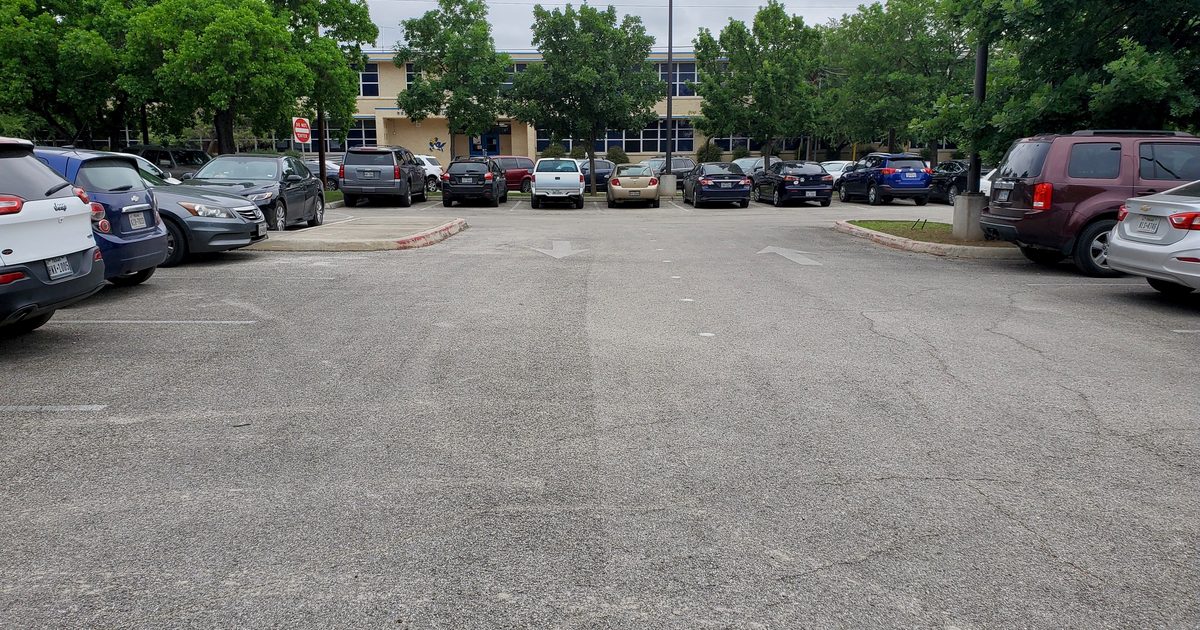 Rent Parking Lot (Cap28/HA0) in San Antonio