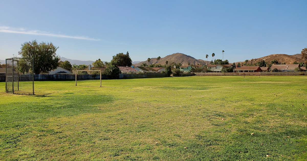 Rent Field - Practice in Riverside