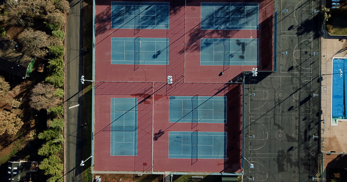 Rent Tennis Courts in El Dorado