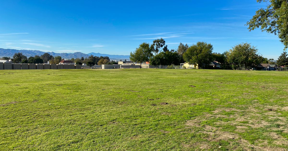 Rent Field - Practice 1 in Highland