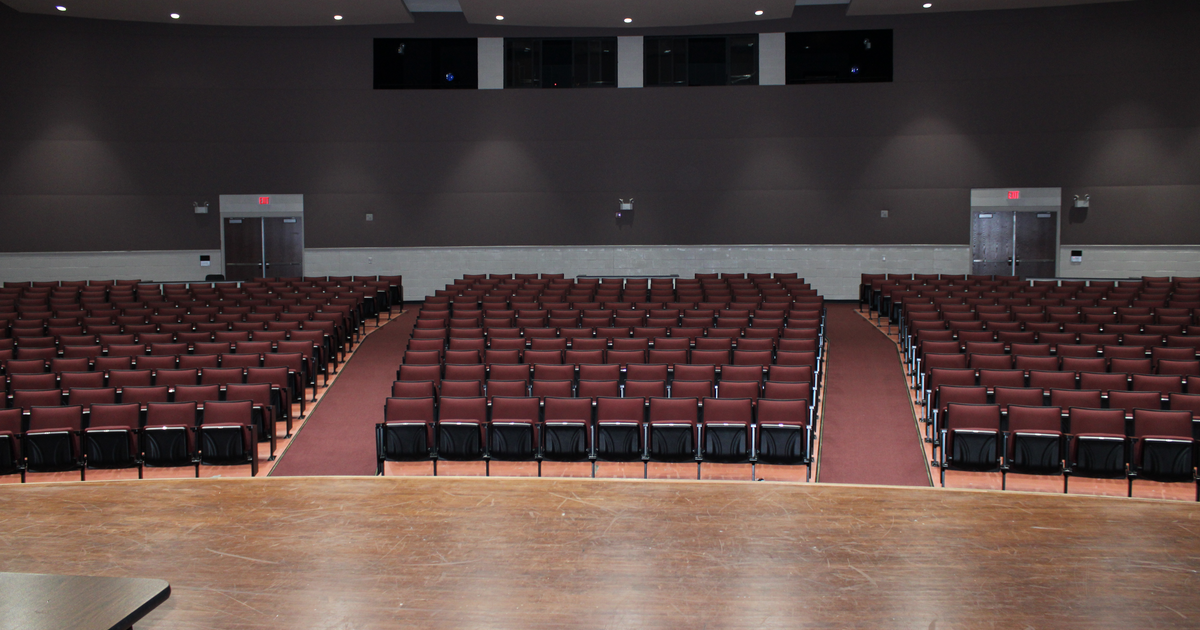 Rent Auditorium / Theater in Frostproof