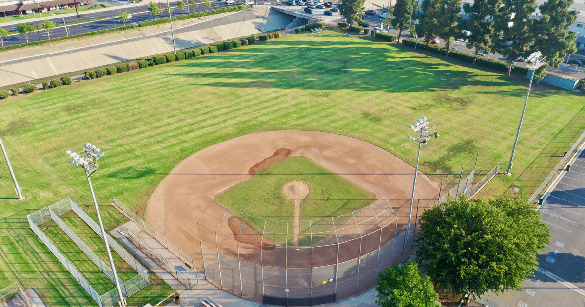 Rent Field Diamond 1 in La Mirada