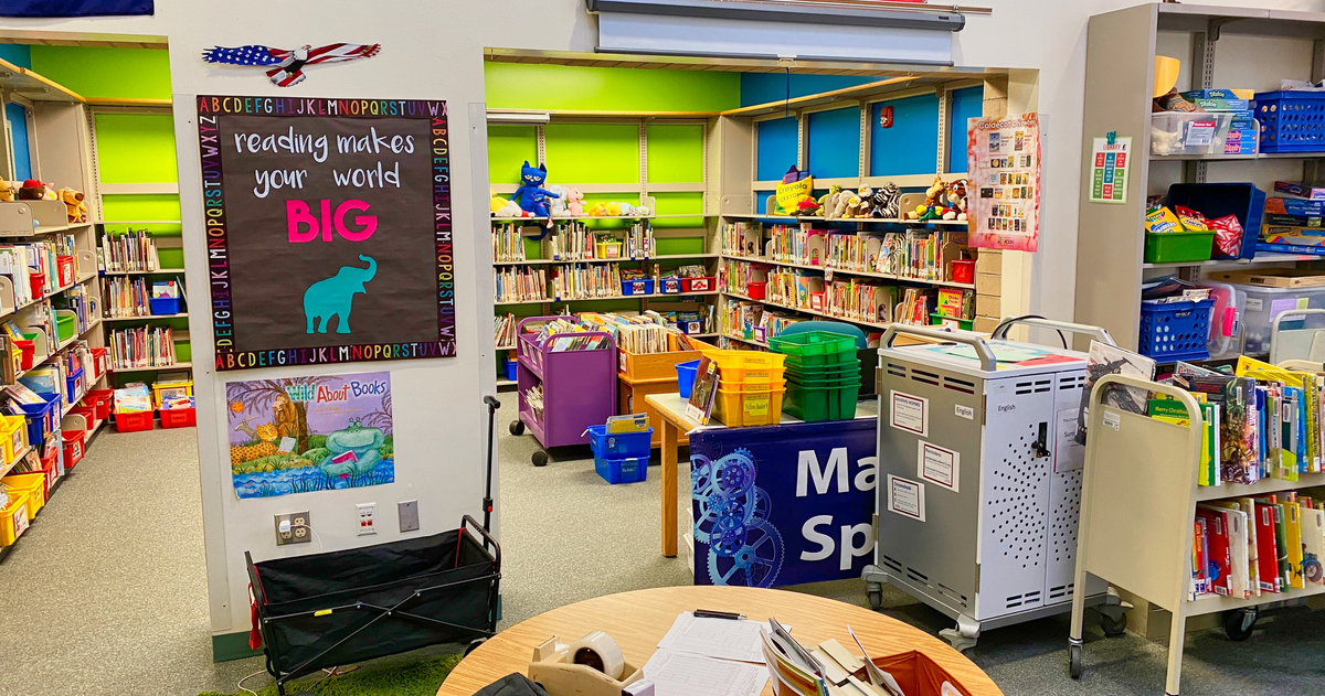 Rent Library in Thornton