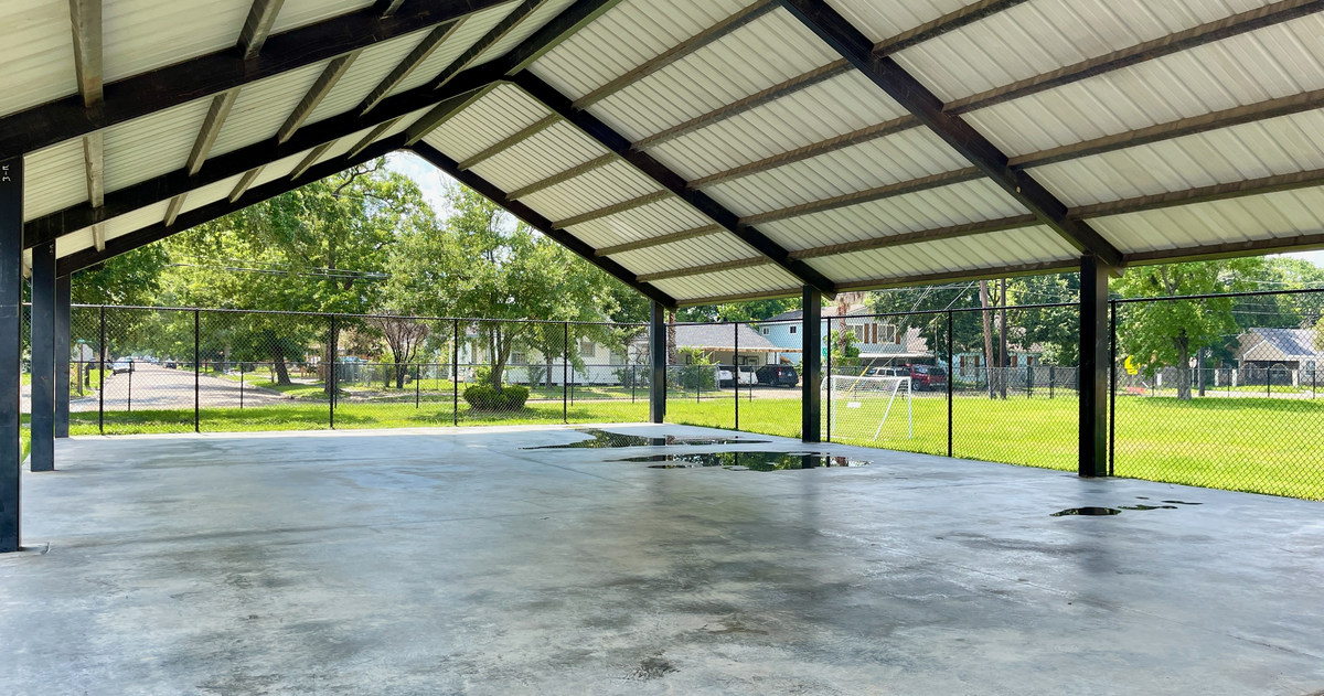 Rent Outdoor Area in Houston
