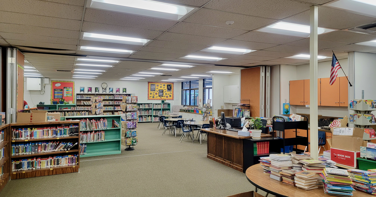 Rent Library in Wrightwood
