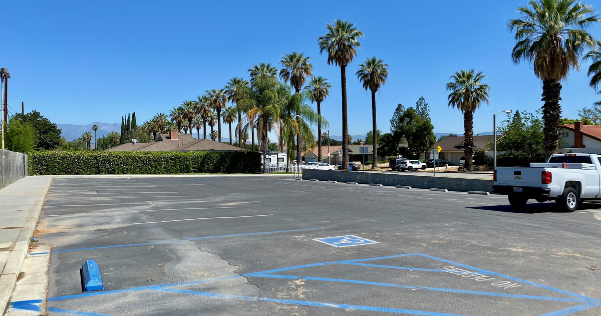 Rent Parking Lot - Front 1 in Riverside