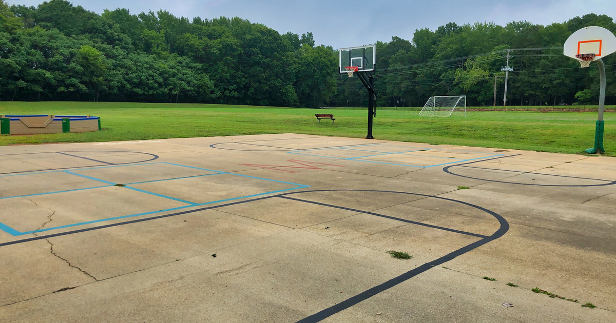 Rent Outdoor Basketball Courts in Marvin