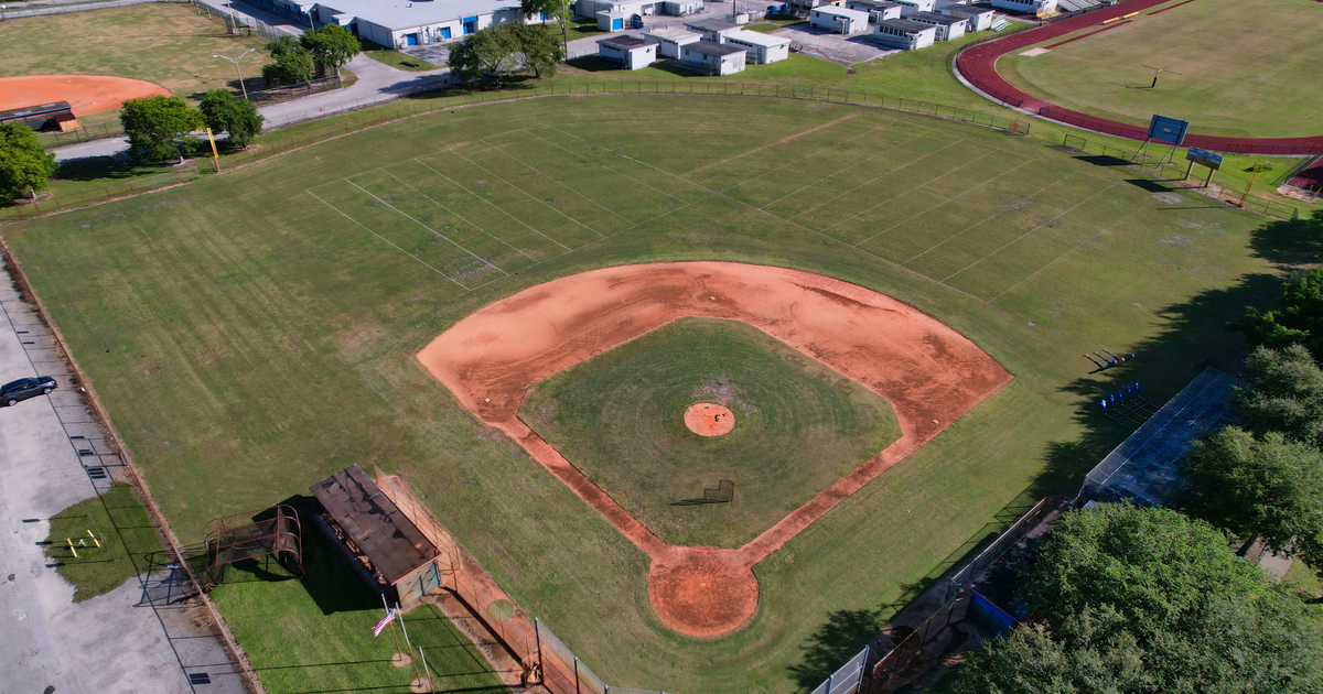 Rent Field Baseball in Hollywood