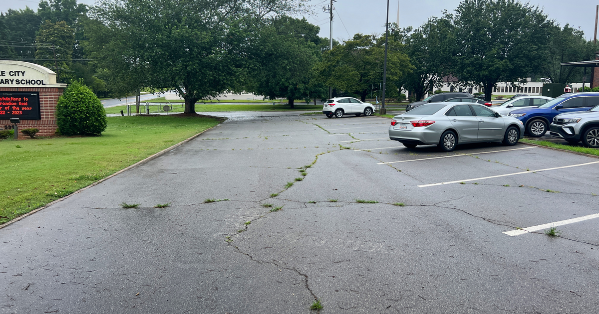 Rent a Parking Lot (Small) in Lake City GA 30260