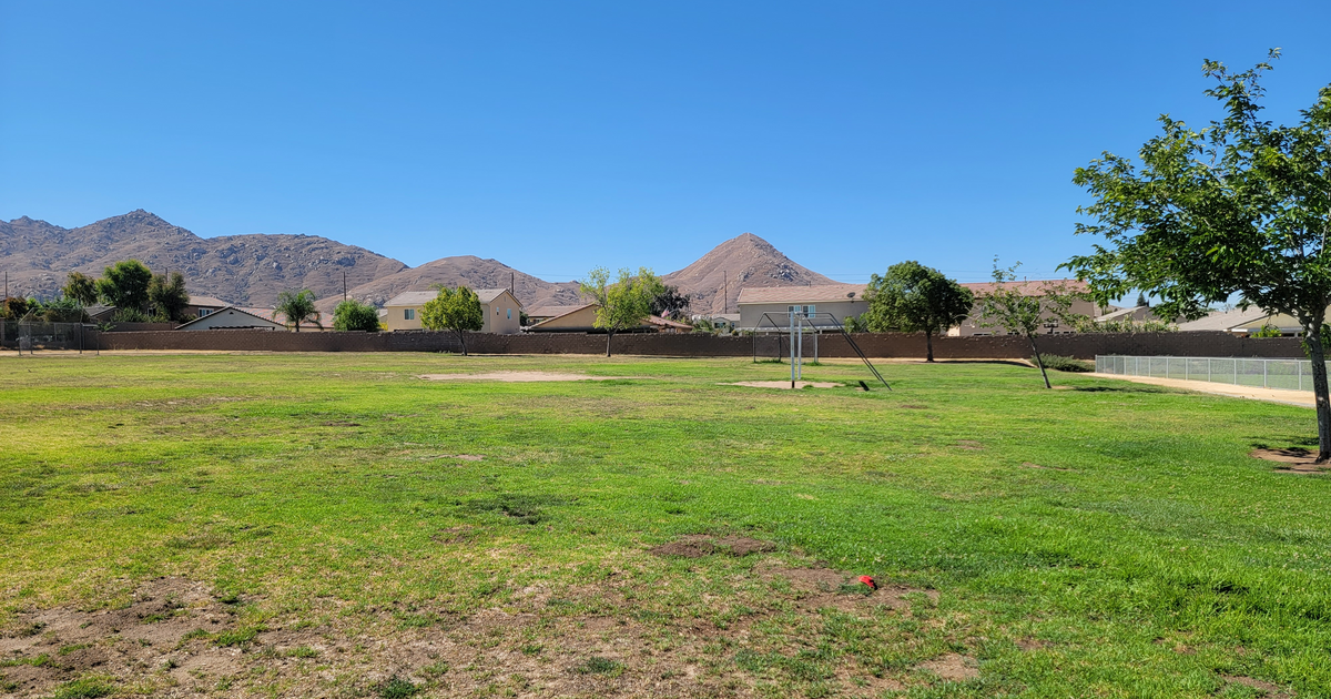 Rent Field - Practice in Riverside