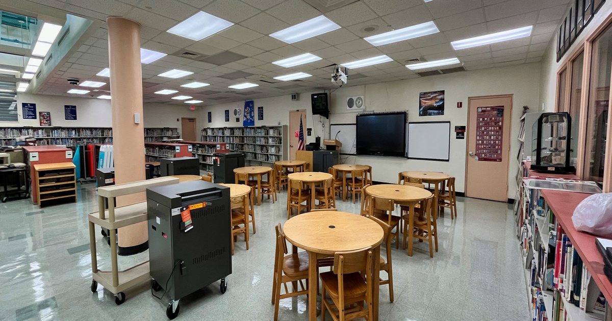 Rent Library in Hialeah