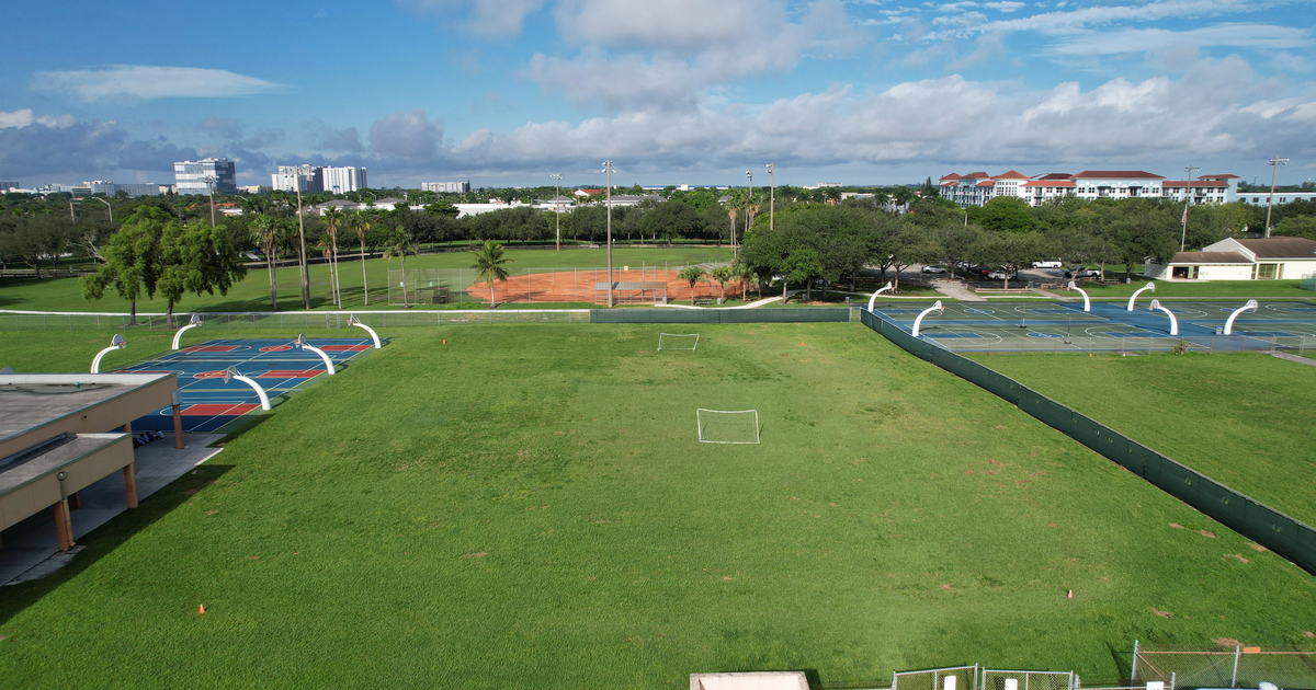 Rent Field - Practice 2 in Miami