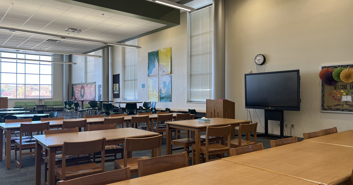 Rent Library in Benbrook