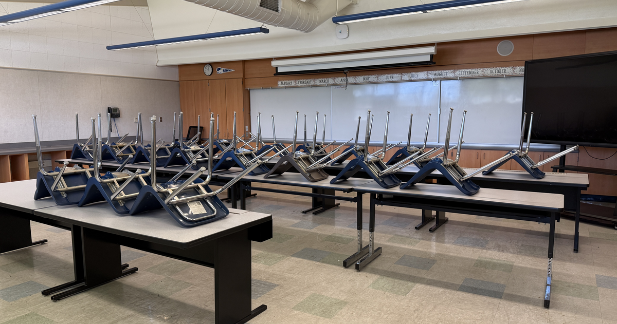 Rent Classroom Standard in Orange