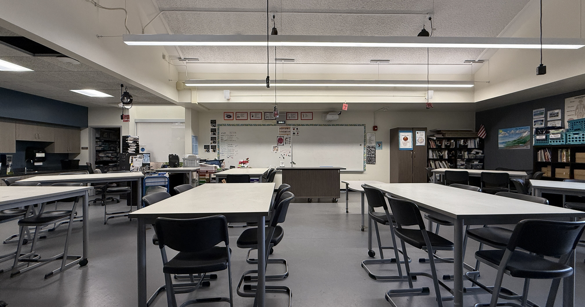 Rent Science Lab in Irvine