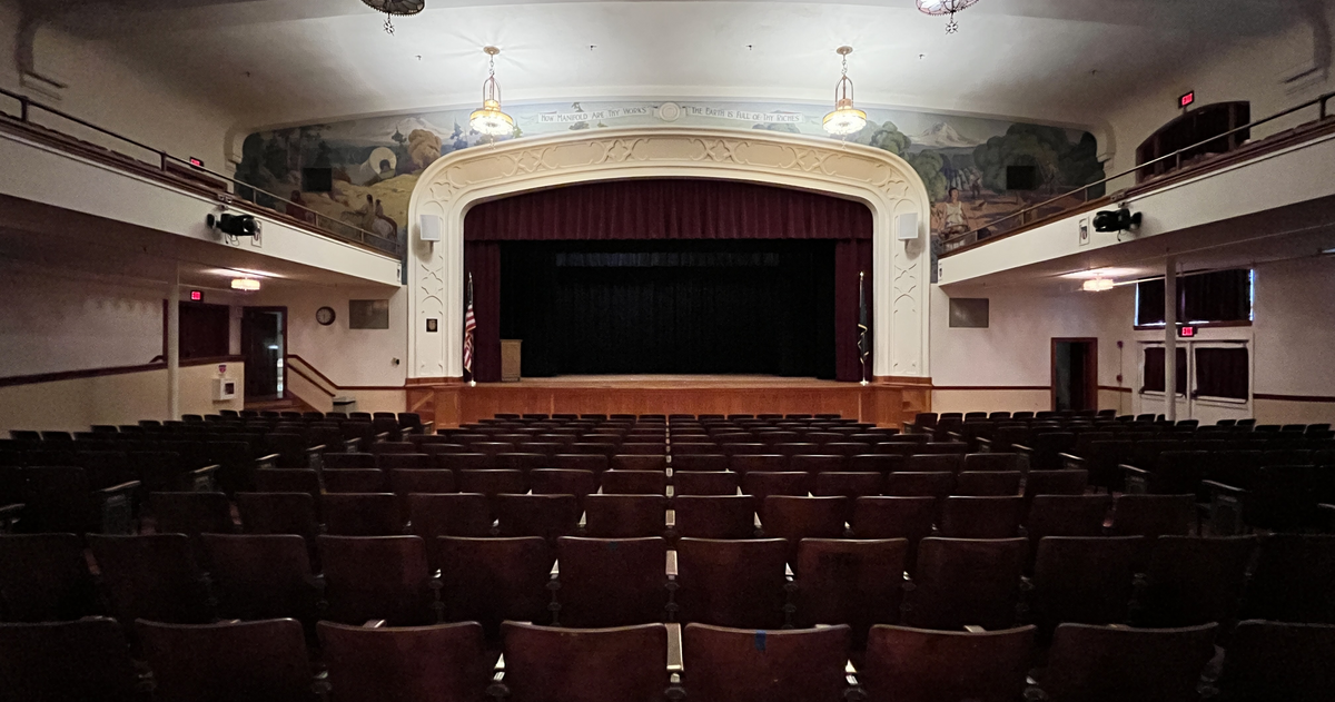 Rent Auditorium in Hood River