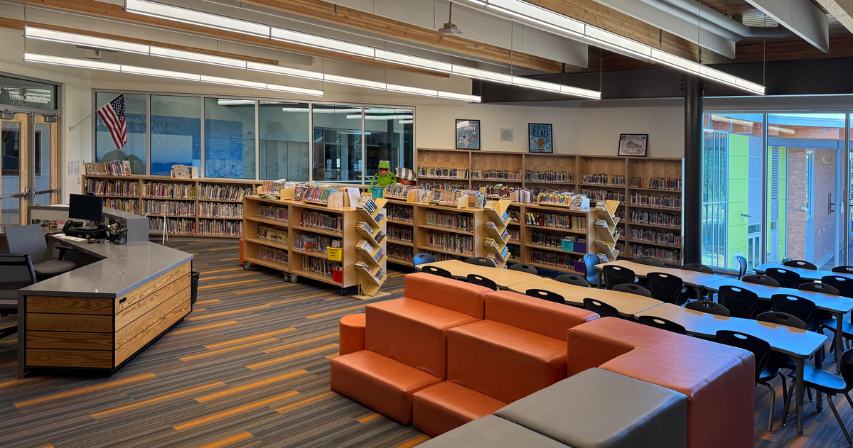 Rent Library in Hood River