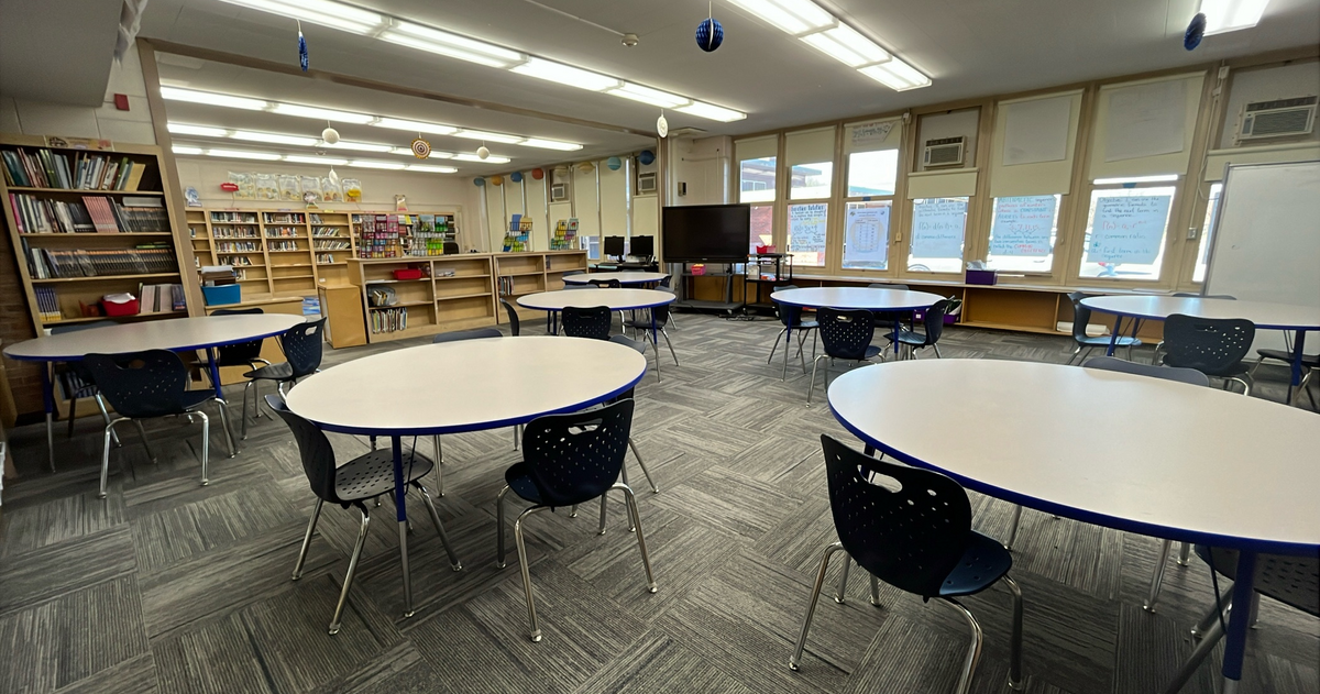 Rent Library in Chicago